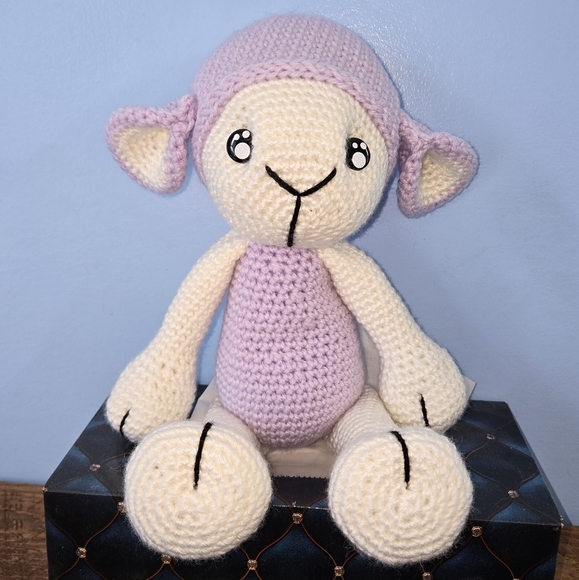 Crochet Keepsake Lamb - Picture 1 of 3